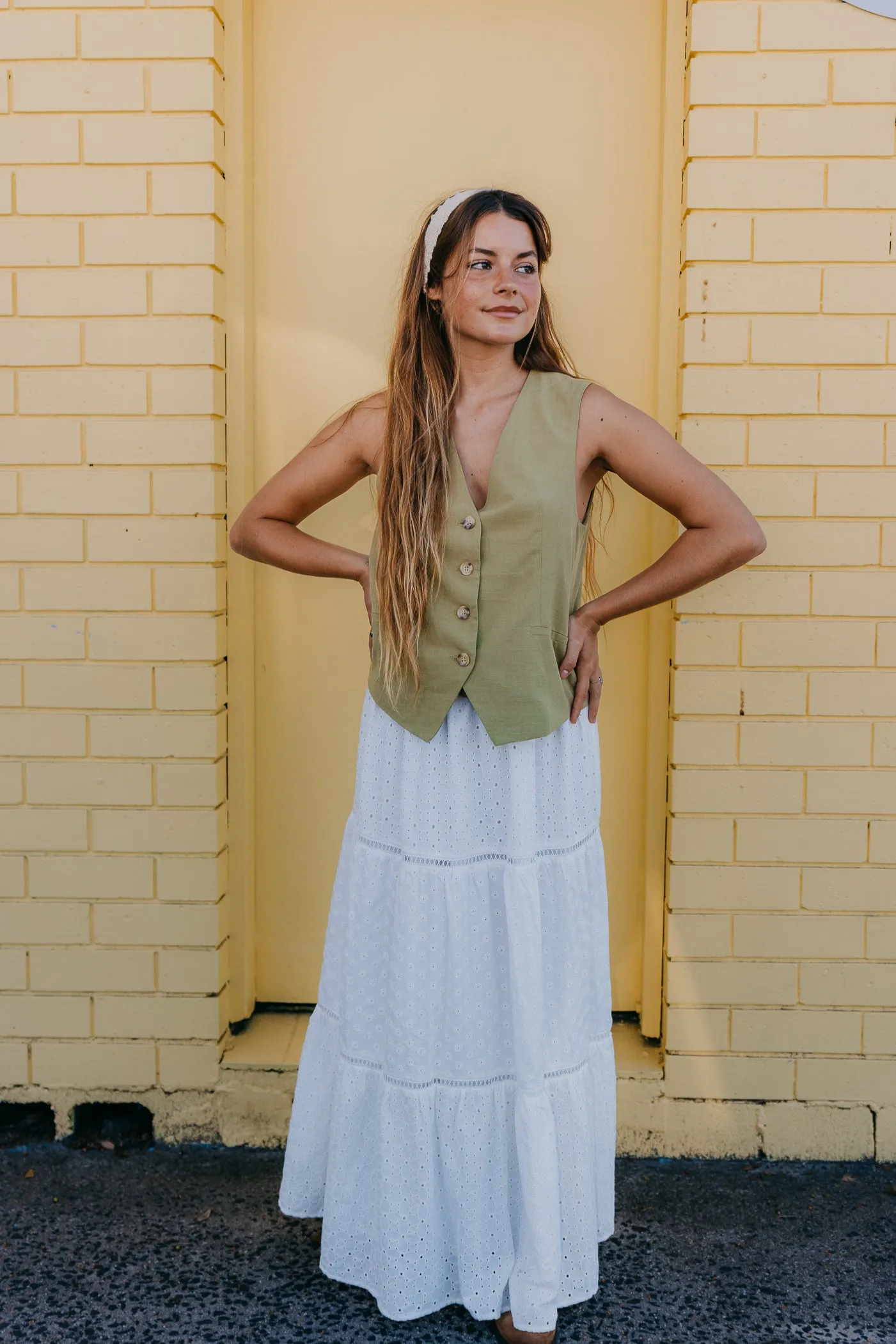 Breezy - Embroidered Skirt - White