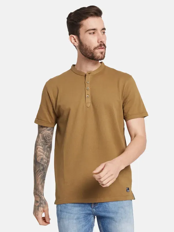 Octave Ss24 Men Henley Neck Cut Outs T-Shirt